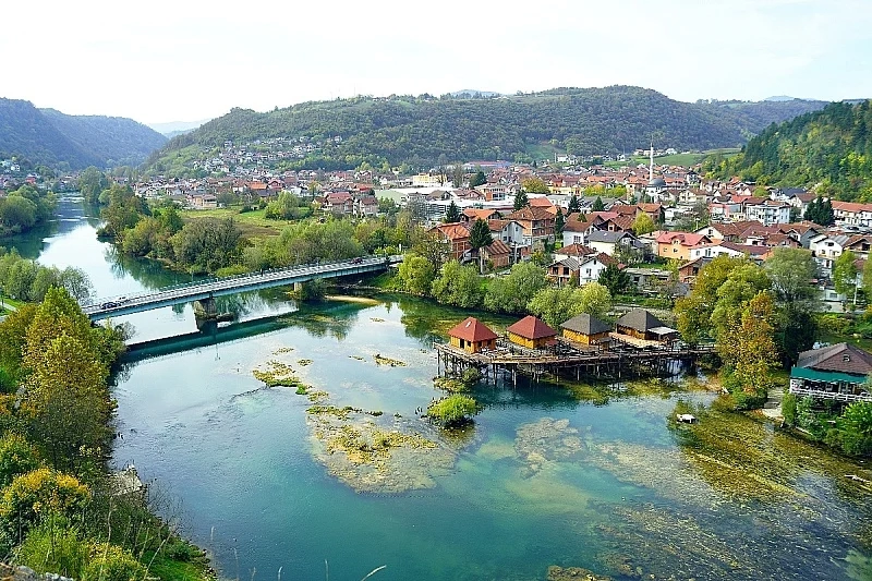 Stravičan zločin u Bosanskoj Krupi: Supruga ubila muža
